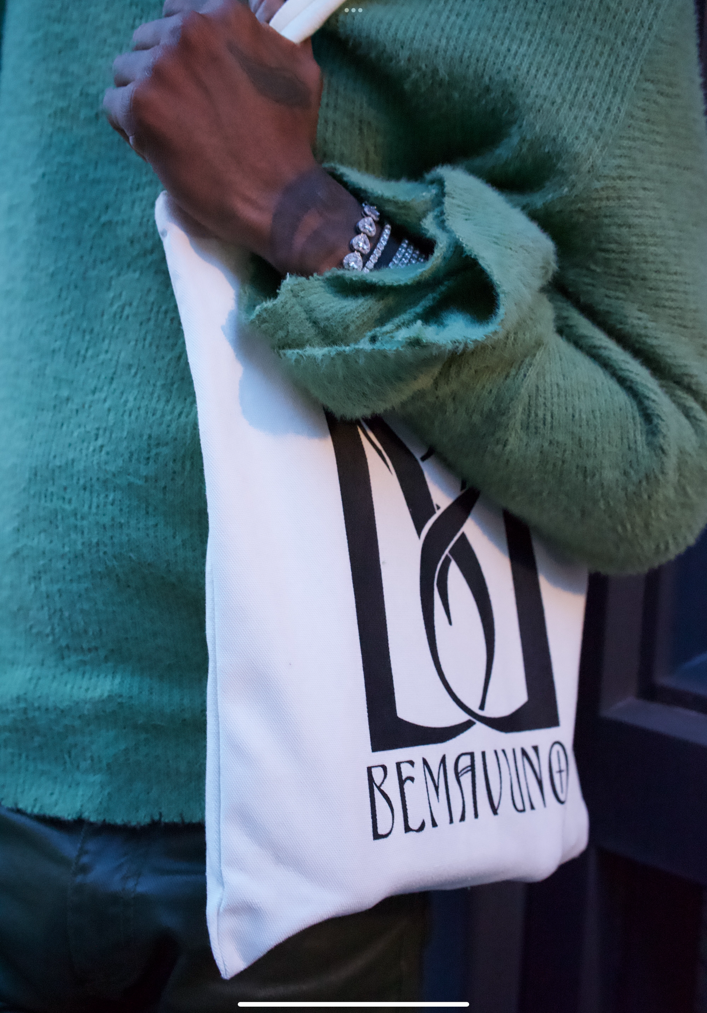 Bemavuno Canvas Bag